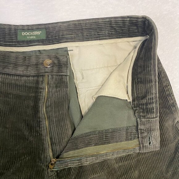 Dockers Premium Khakis Corduroy Flat Front Pants Olive Green/Brown Size 35 x 31 - Picture 2 of 9